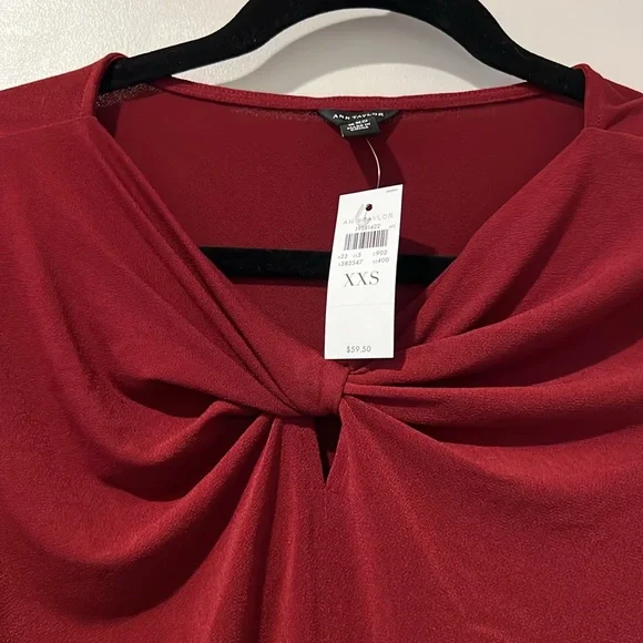 Ann Taylor Knotted Keyhole Top - Picture 2 of 3